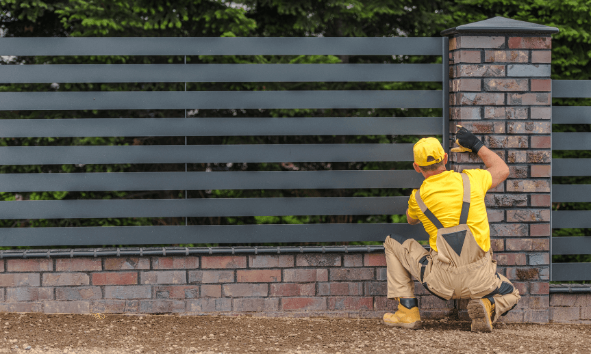 Moderný plot za pár hodín: Čo musíte vedieť o plotových dielcoch