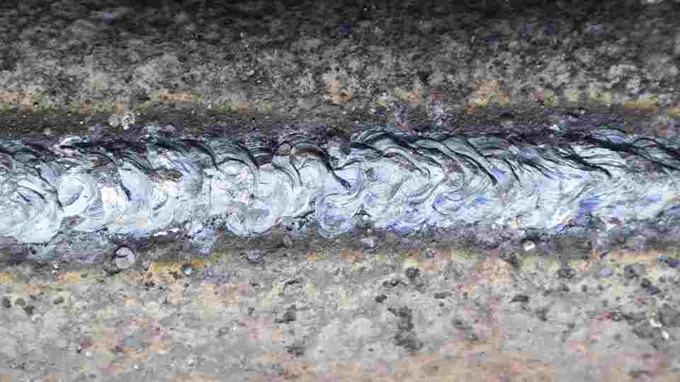 Polohy pri zváraní: Kľúčový prvok pre úspešnú realizáciu zváracích projektov